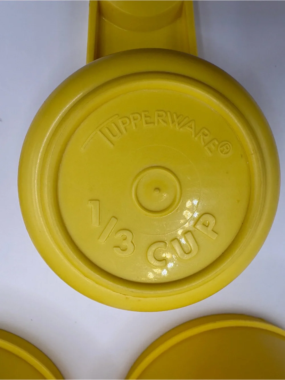 Tupperware Yellow Nesting Measuring Cups - Set of 5